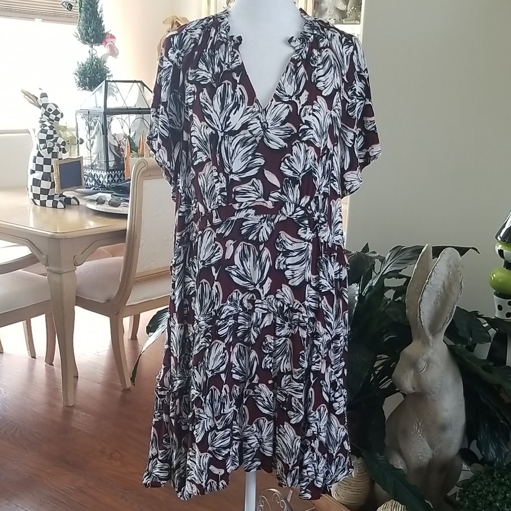 Anthropologie Burgundy and White Floral V-Neck  Dress